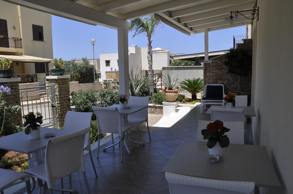 Athena Bed & Breakfast ซานวิโต โลคาโป ภายนอก รูปภาพ